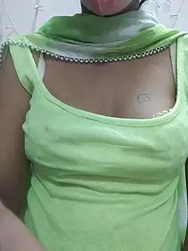 Sexykiaraagoddess from StripChat is Freechat