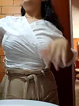 SexyLilyXO from StripChat is Freechat