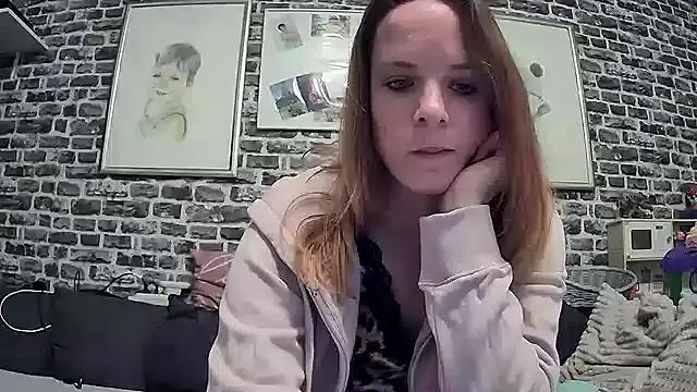 SexyMilf_37 from StripChat is Freechat