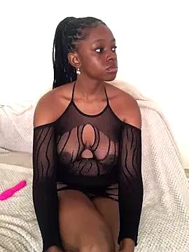 SexyPhatKitty from StripChat is Freechat