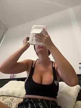 Check out our webcam shows gallery and message on a personal level with our sweet squirt cams hosts, showing off their natural physiques and sex toys.