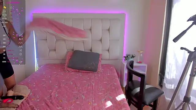 Check out our webcam shows gallery and message on a personal level with our sweet squirt cams hosts, showing off their natural physiques and sex toys.