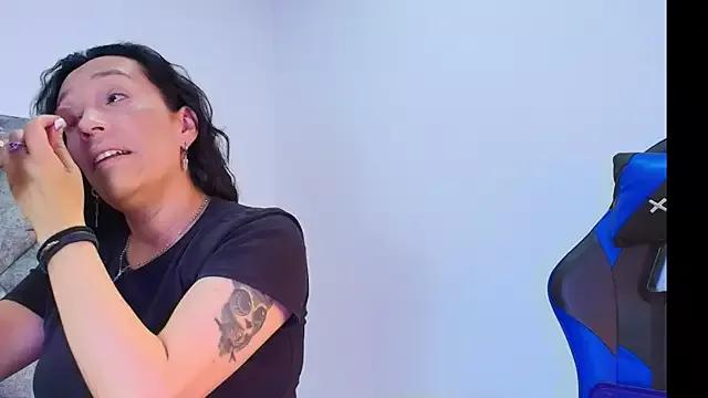 Shantey_Laurent from StripChat is Freechat