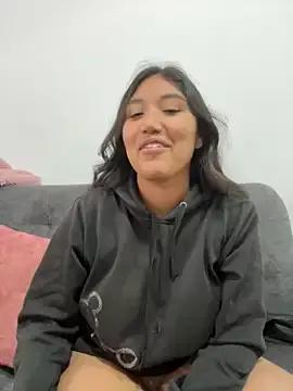 SharaRous from StripChat is Freechat