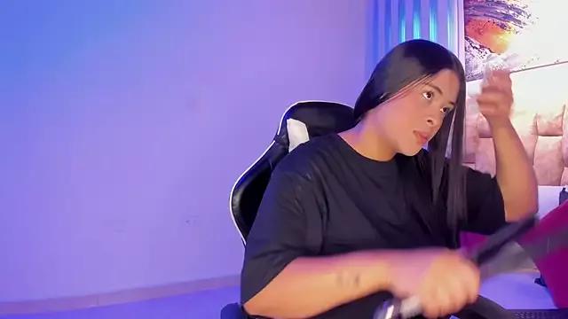 sharonscoth from StripChat is Freechat