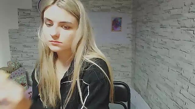 Check out our webcam shows gallery and message on a personal level with our sweet squirt cams hosts, showing off their natural physiques and sex toys.