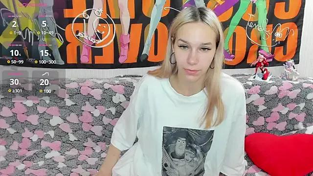 Check out our webcam shows gallery and message on a personal level with our sweet squirt cams hosts, showing off their natural physiques and sex toys.