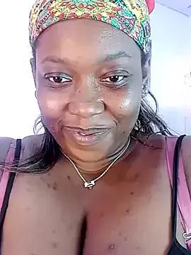 Simone_Diamond from StripChat is Freechat