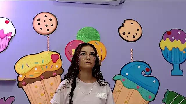 skinnykatty18 from StripChat is Freechat