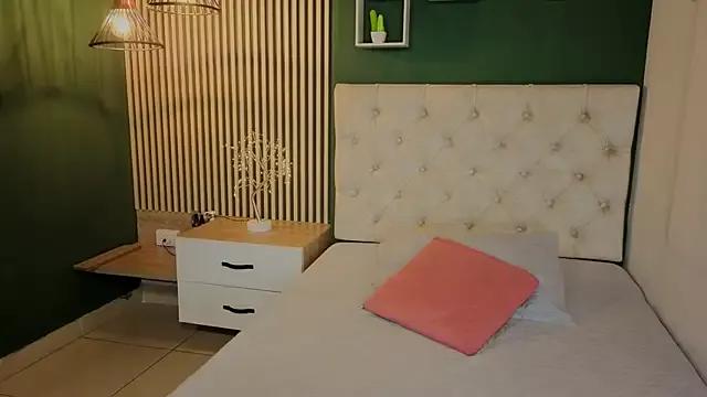 Check out our webcam shows gallery and message on a personal level with our sweet squirt cams hosts, showing off their natural physiques and sex toys.