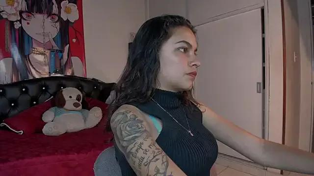 Skylovershot from StripChat is Freechat