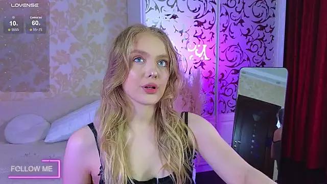 Slay_Blonde from StripChat is Freechat
