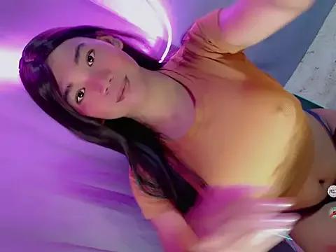 slutty_piinkie from StripChat is Freechat