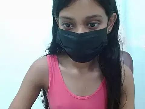 smallcuute from StripChat is Freechat