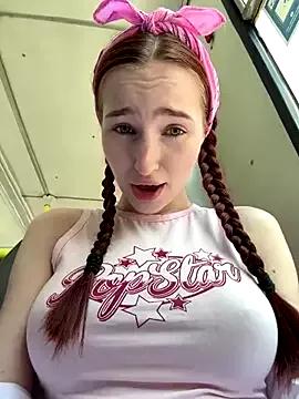 SnappyHappy from StripChat is Freechat