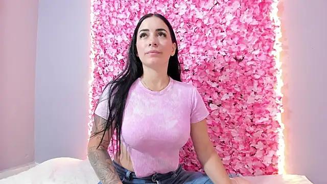 Check out our webcam shows gallery and message on a personal level with our sweet squirt cams hosts, showing off their natural physiques and sex toys.