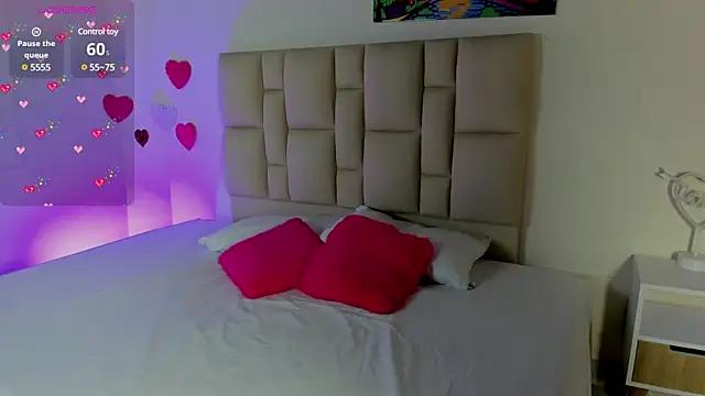 Check out our webcam shows gallery and message on a personal level with our sweet squirt cams hosts, showing off their natural physiques and sex toys.