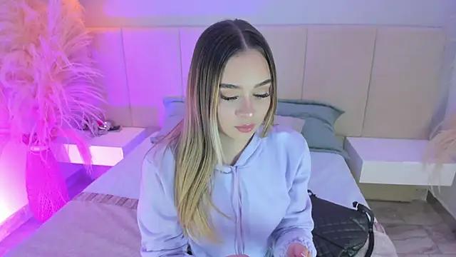 Check out our webcam shows gallery and message on a personal level with our sweet squirt cams hosts, showing off their natural physiques and sex toys.