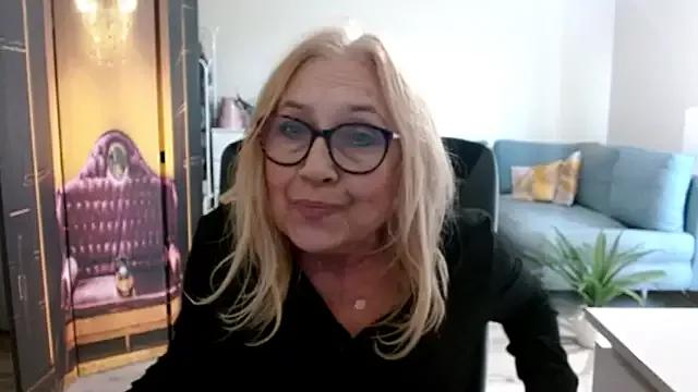 sofia_xkiss from StripChat is Freechat