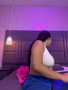 SofiaWildee from StripChat is Freechat