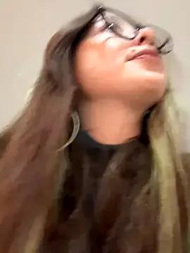 Sofii_gold from StripChat is Freechat