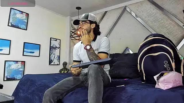 Sophia_Ostin69 from StripChat is Freechat