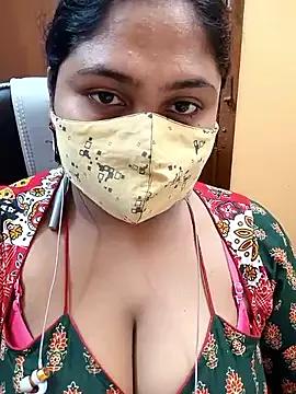 Sophiaboudi from StripChat is Freechat