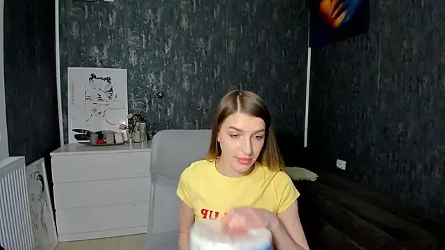 Sophie_Dr3am from StripChat is Freechat