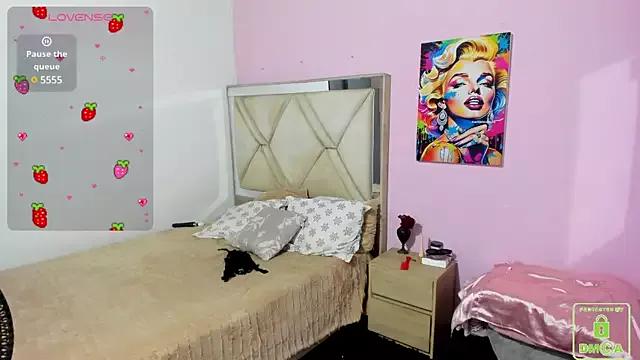 Check out our webcam shows gallery and message on a personal level with our sweet squirt cams hosts, showing off their natural physiques and sex toys.