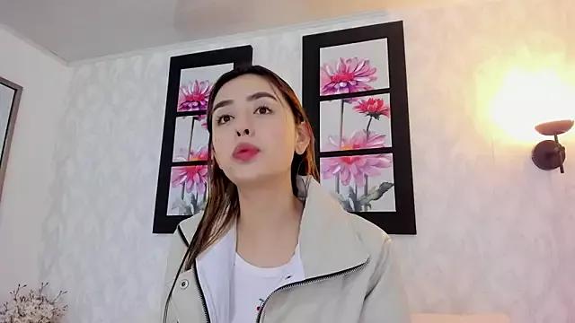 SophieRousse from StripChat is Freechat