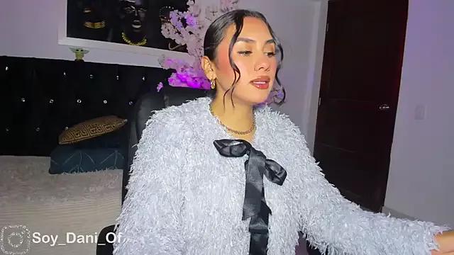 Soy_Daniela from StripChat is Freechat