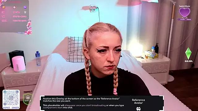 space_danger from StripChat is Freechat