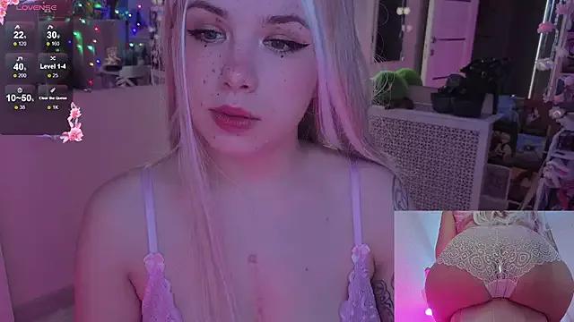 Sparkle_Mona from StripChat is Freechat