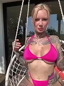Check out our webcam shows gallery and message on a personal level with our sweet squirt cams hosts, showing off their natural physiques and sex toys.