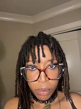 stellakobra from StripChat is Freechat