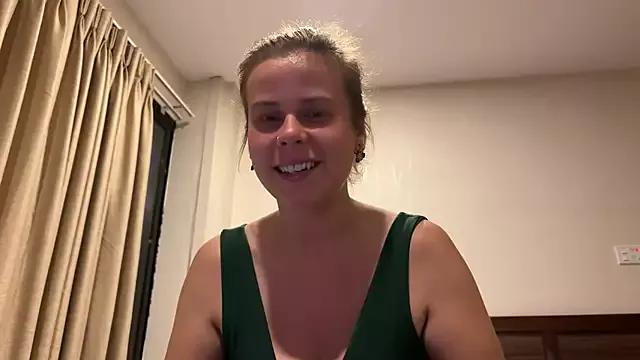Stellamarbella from StripChat is Freechat