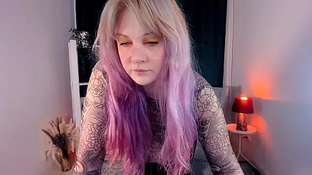 stellasunfield from StripChat is Freechat