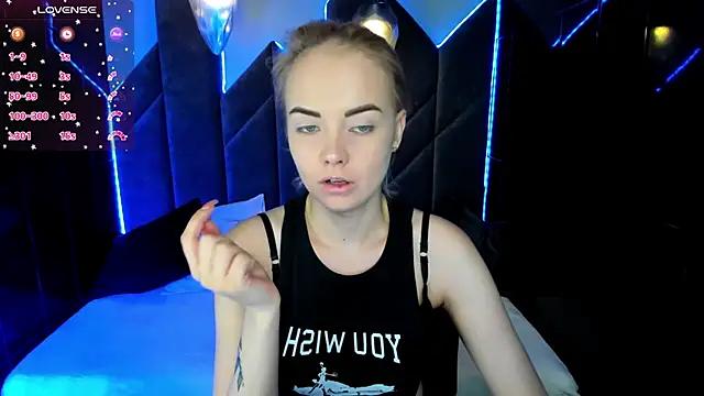 Check out our webcam shows gallery and message on a personal level with our sweet squirt cams hosts, showing off their natural physiques and sex toys.