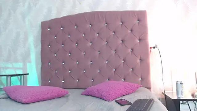 Check out our webcam shows gallery and message on a personal level with our sweet squirt cams hosts, showing off their natural physiques and sex toys.