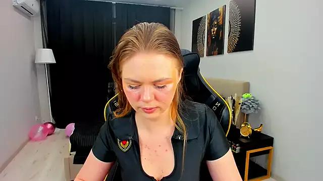 Check out our webcam shows gallery and message on a personal level with our sweet squirt cams hosts, showing off their natural physiques and sex toys.