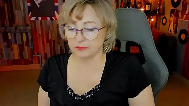 sugar_vivien from StripChat is Freechat