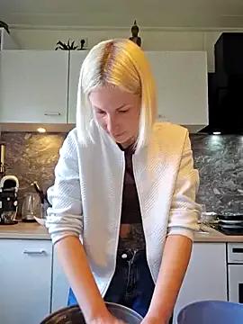 Sunny-Sin from StripChat is Freechat