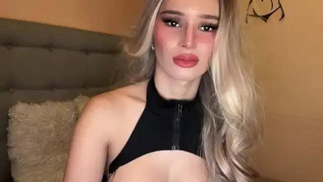 surprisecockmia from StripChat is Freechat