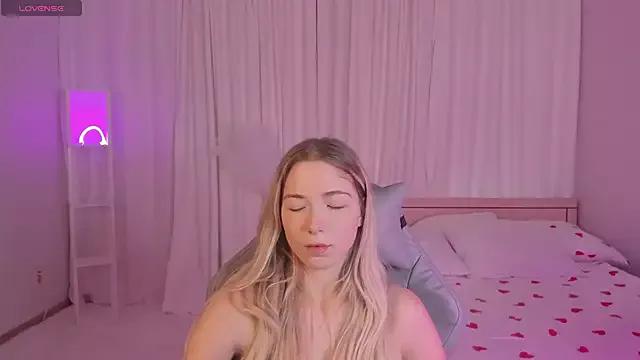 Susan_Mimi from StripChat is Freechat