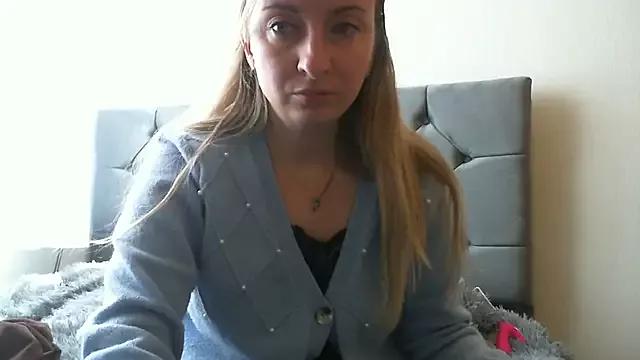 SusanCurt from StripChat is Freechat