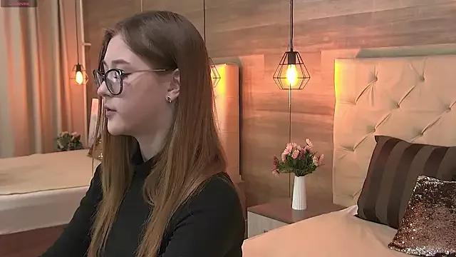 SusanHines from StripChat is Freechat