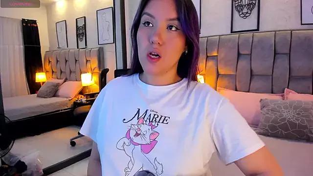 Check out our webcam shows gallery and message on a personal level with our sweet squirt cams hosts, showing off their natural physiques and sex toys.