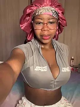 Sweet-Jade from StripChat is Freechat