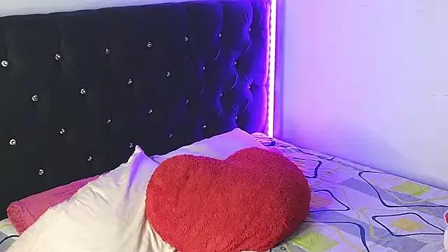 Sweet_xuee18 webcams show profile image 