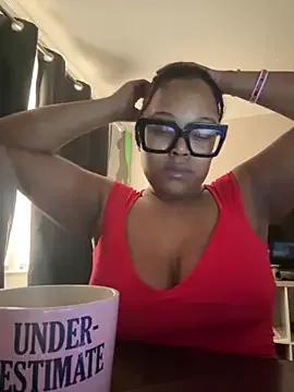 SweetHoneyBunz from StripChat is Freechat